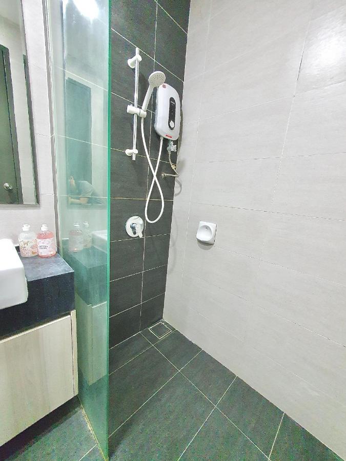 Apartment Q @ Queensville By Moka